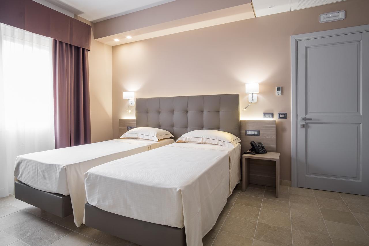 Netum Hotel Noto Eksteriør bilde